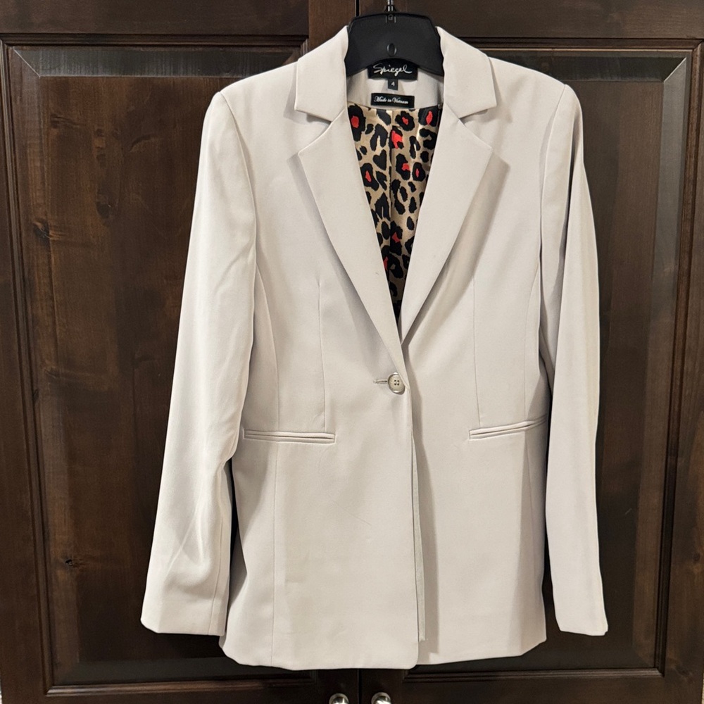 Spiegel ecru women’s blazer jacket size 4